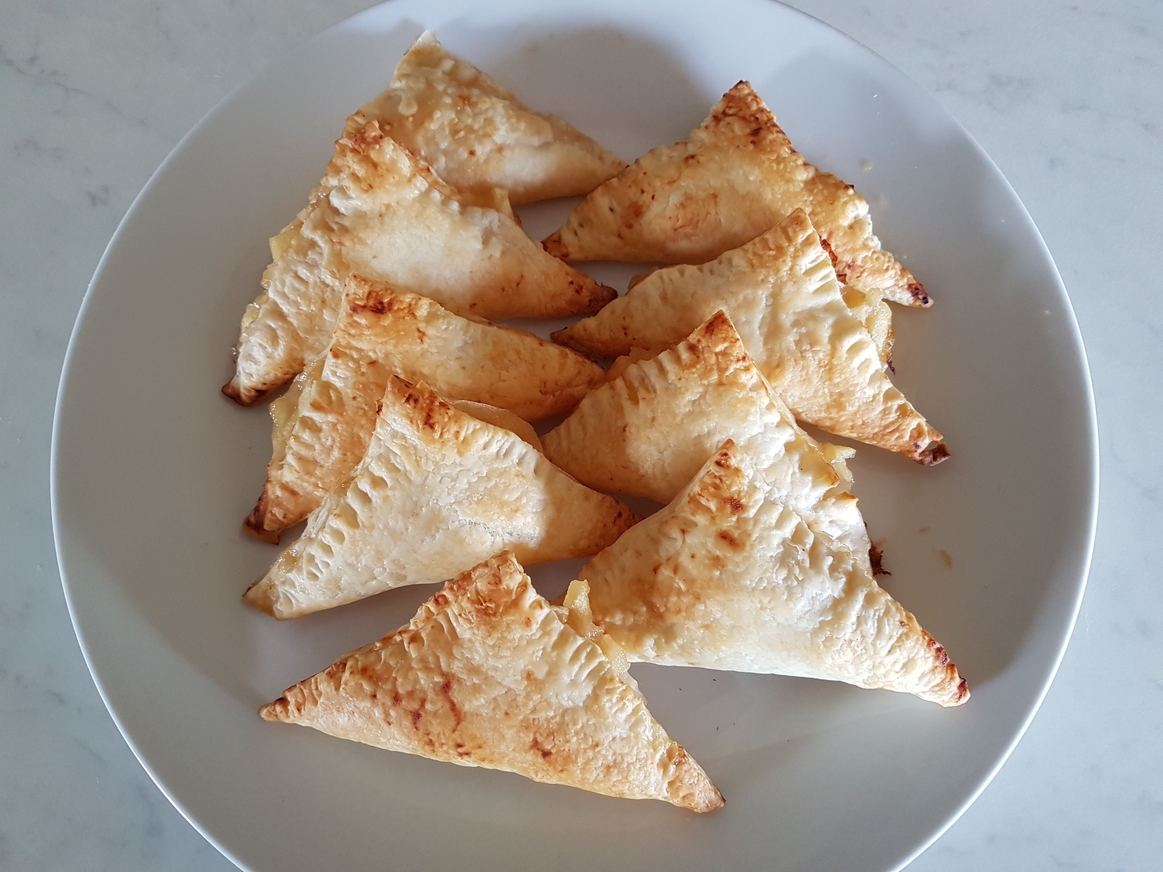 Apple and Strawberry Puffs | bunch