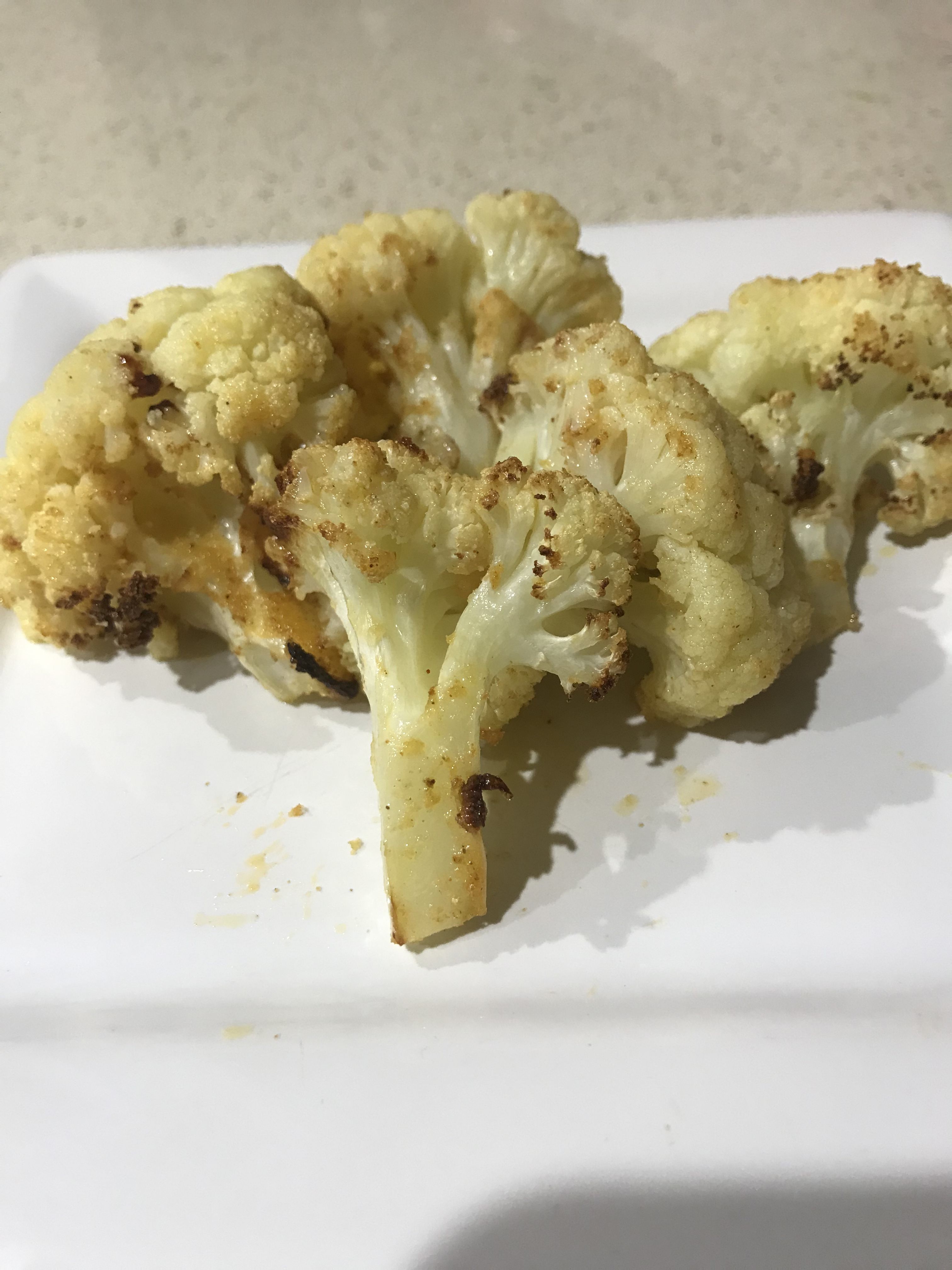 Roasted cauliflower with nutritional yeast bunch