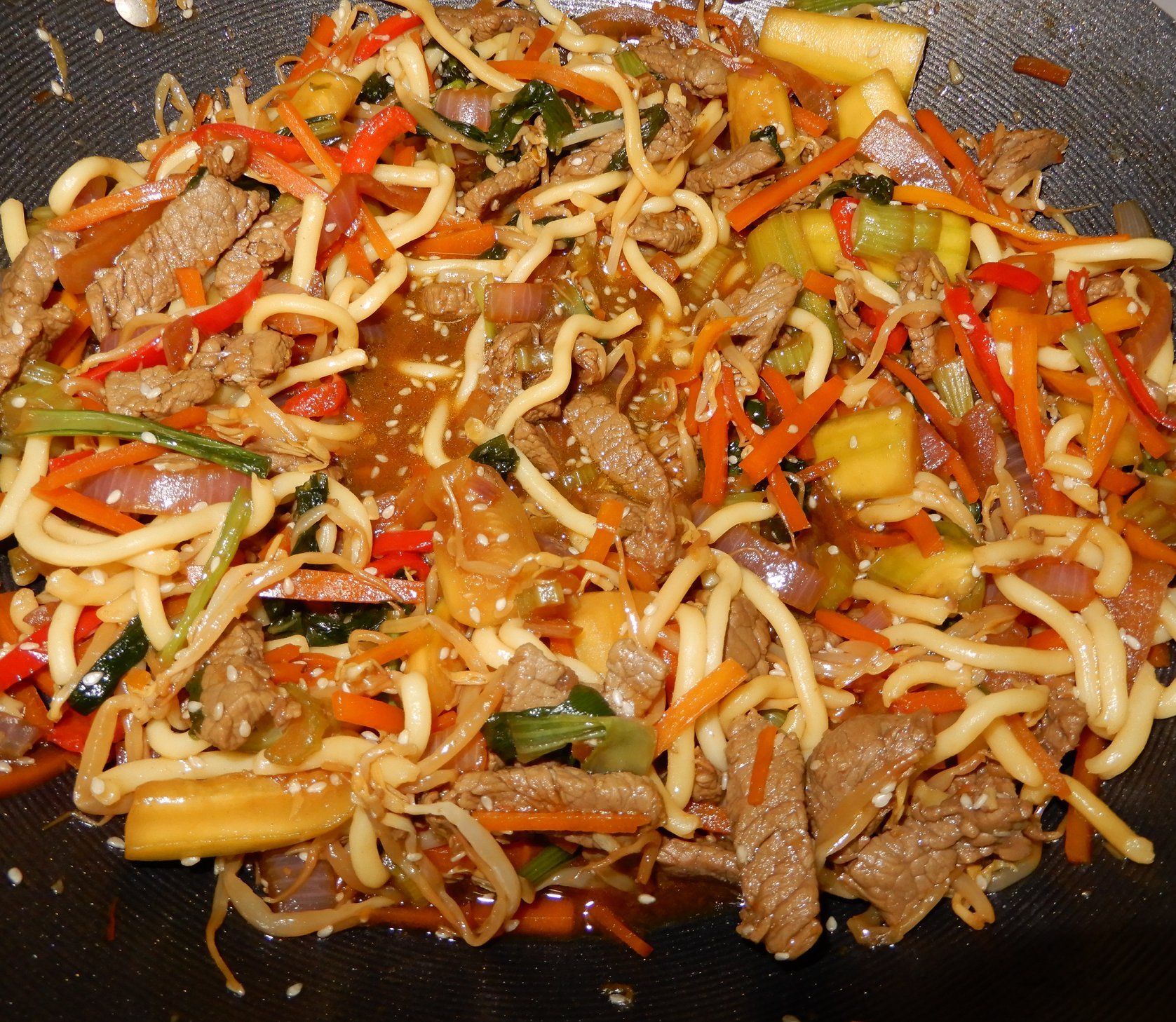Beef honey soy sesame garlic stir fry | bunch