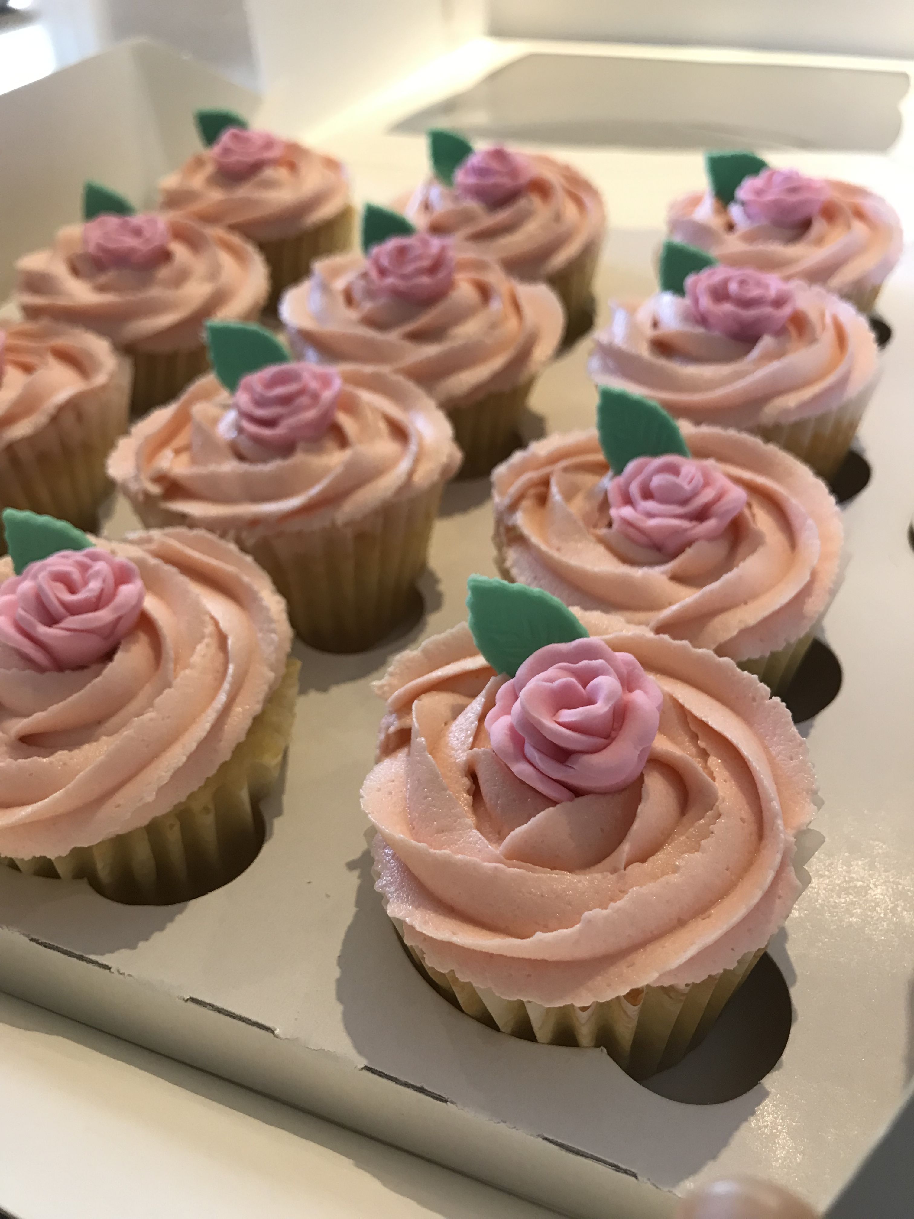 Piping Buttercream bunch