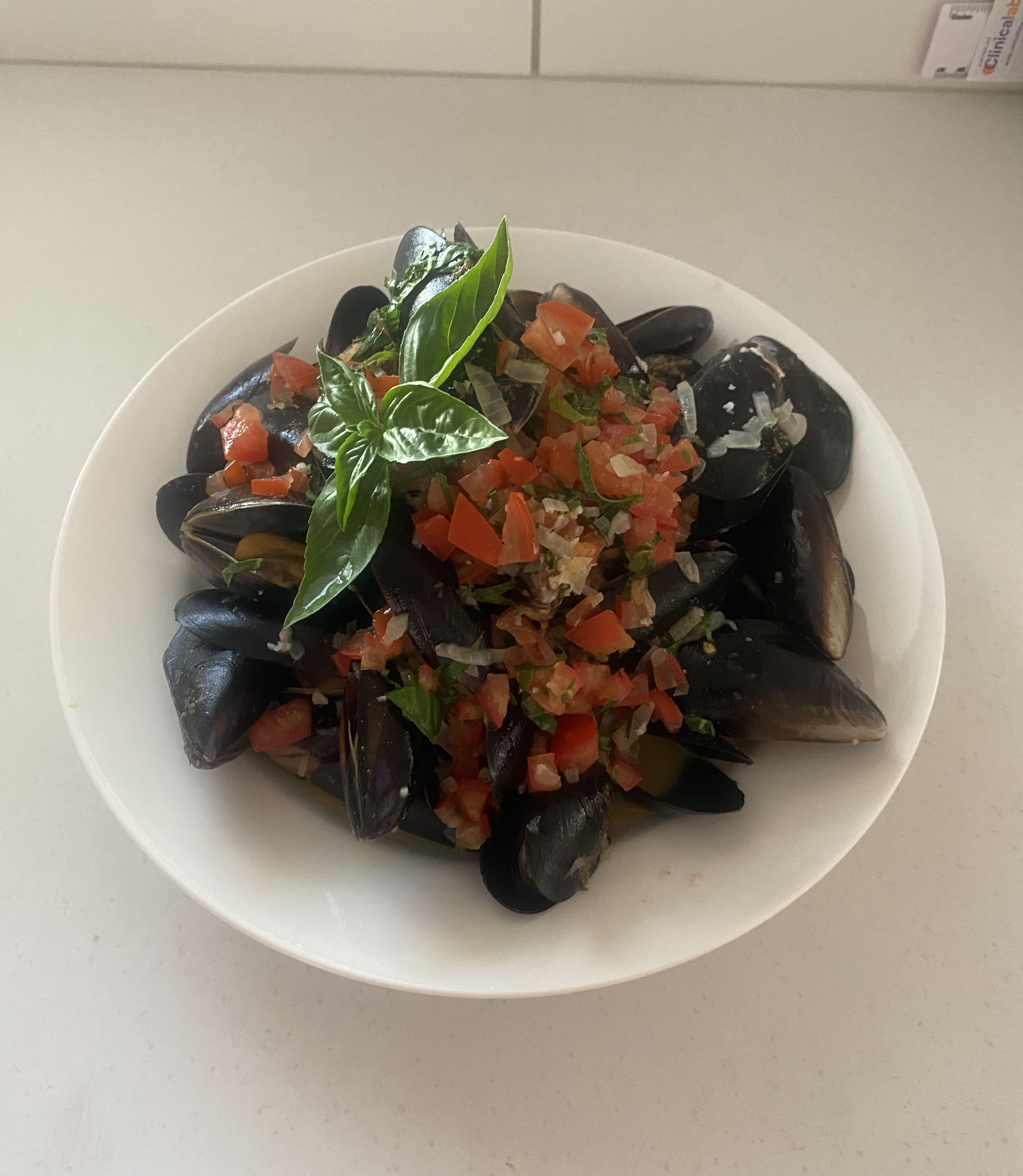 Steamed Mussels with Tomato and Basil | bunch