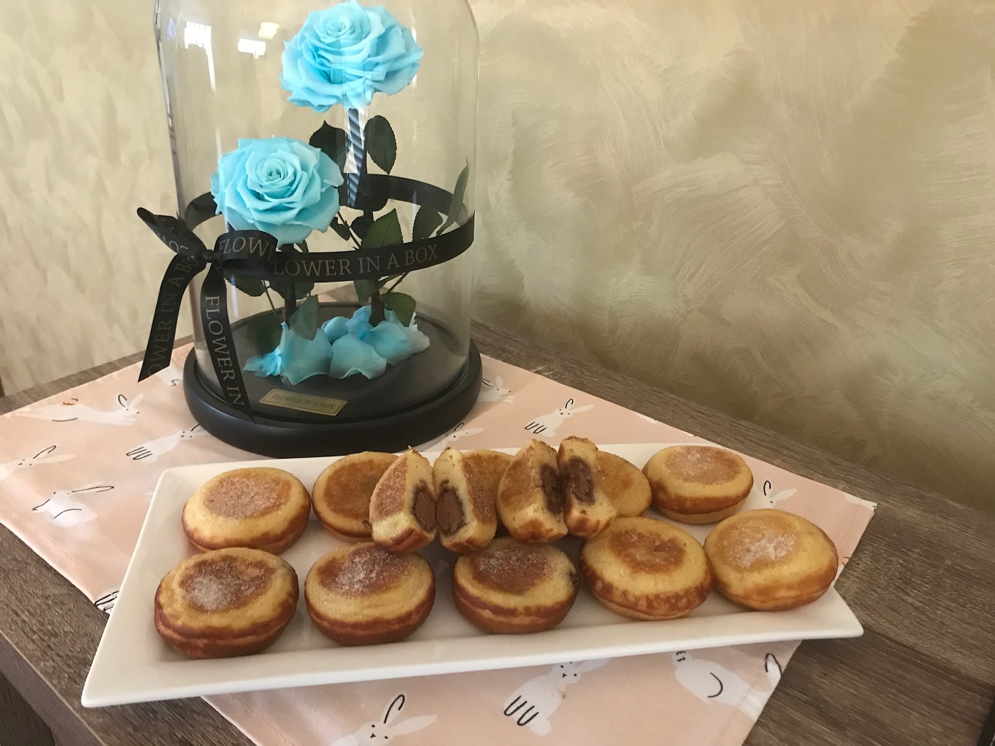 Pie maker Nutella donuts bunch