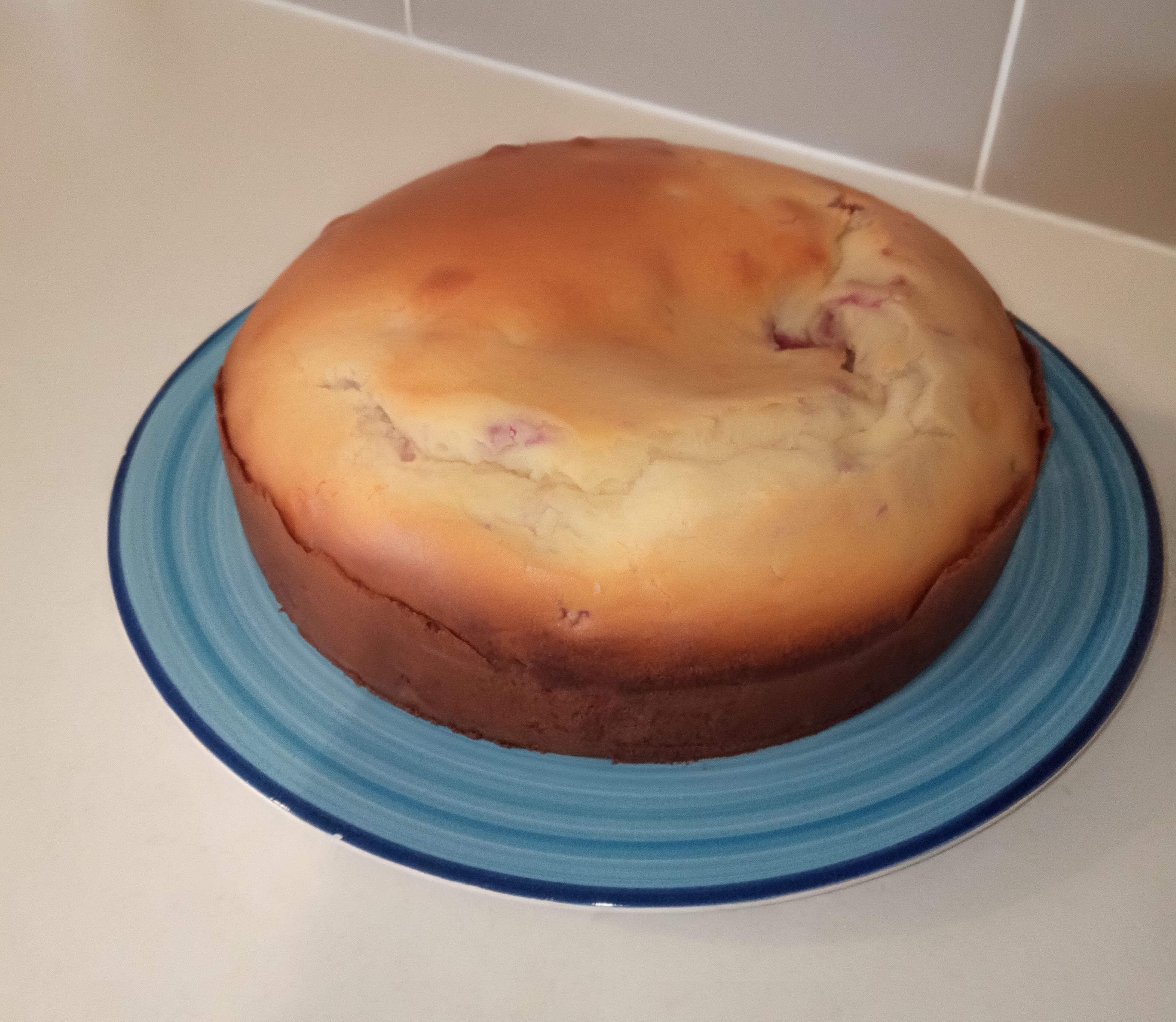 Condensed milk & raspberry cake bunch