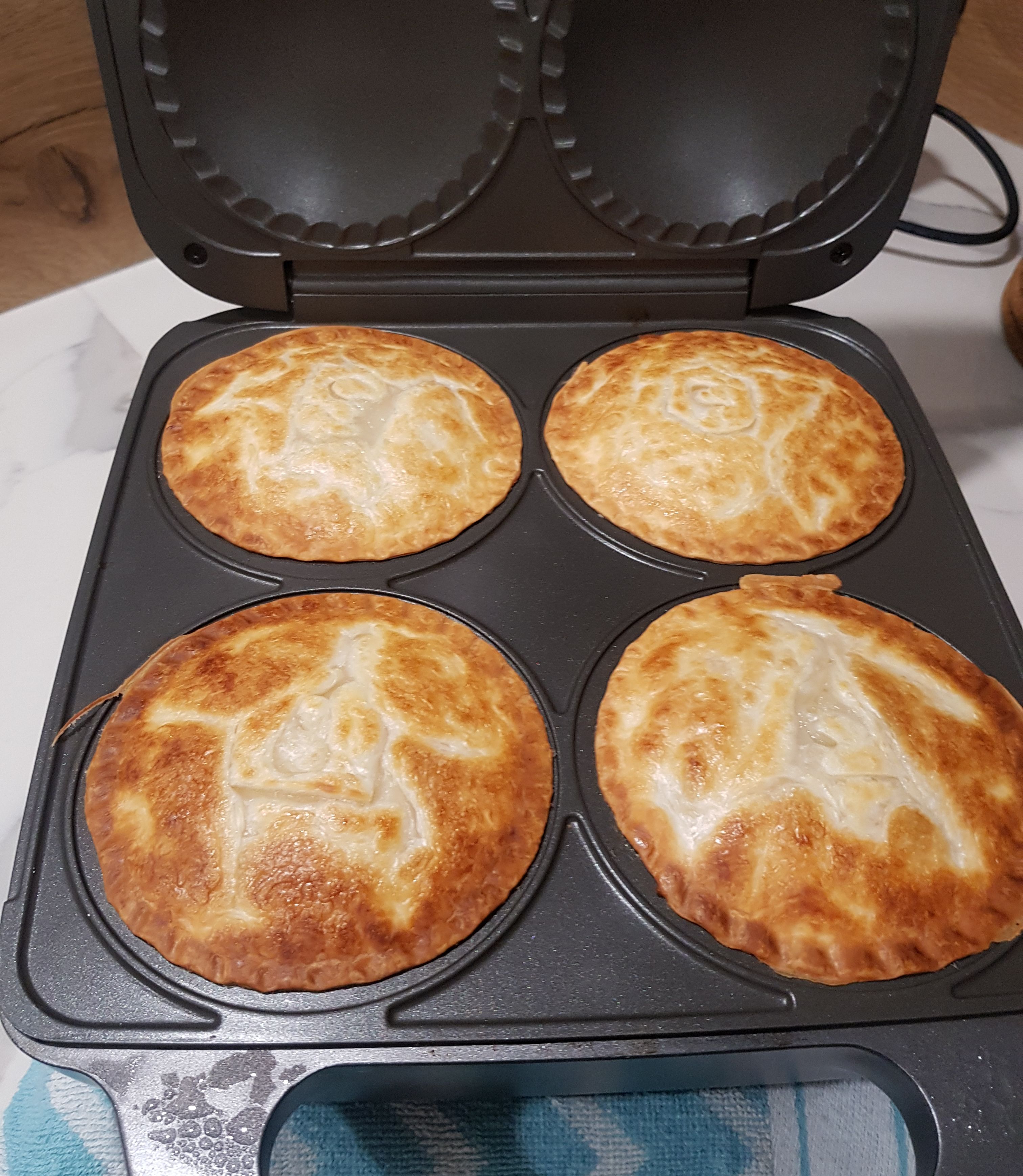 Seafood mornay pies | bunch