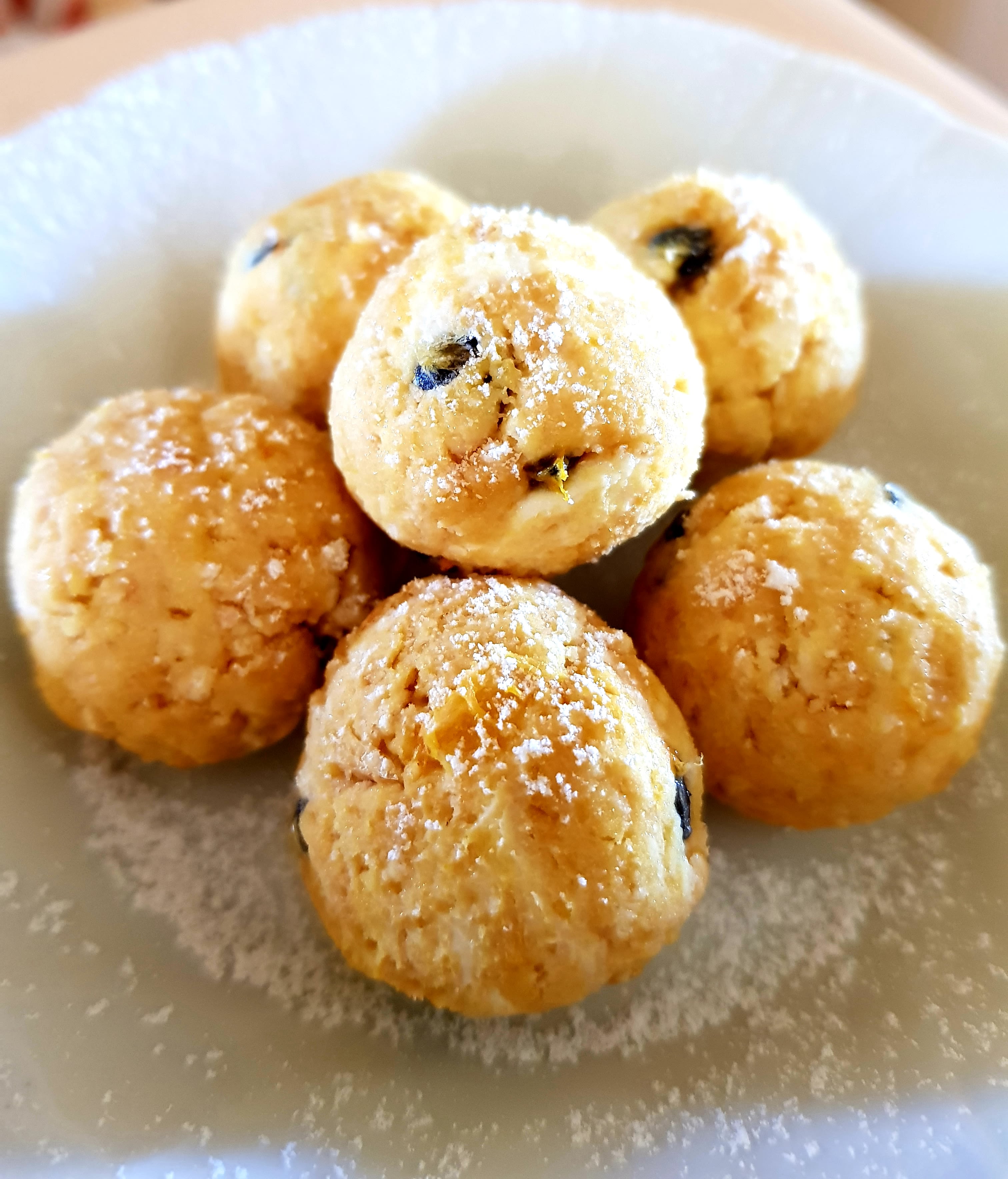 3 ingredient passionfruit cheesecake balls bunch