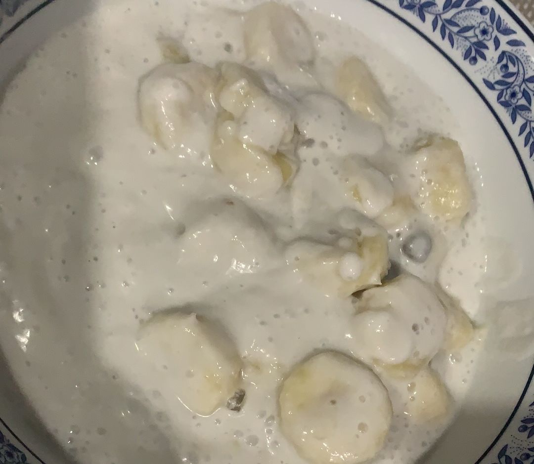 Bananas in coconut milk bunch