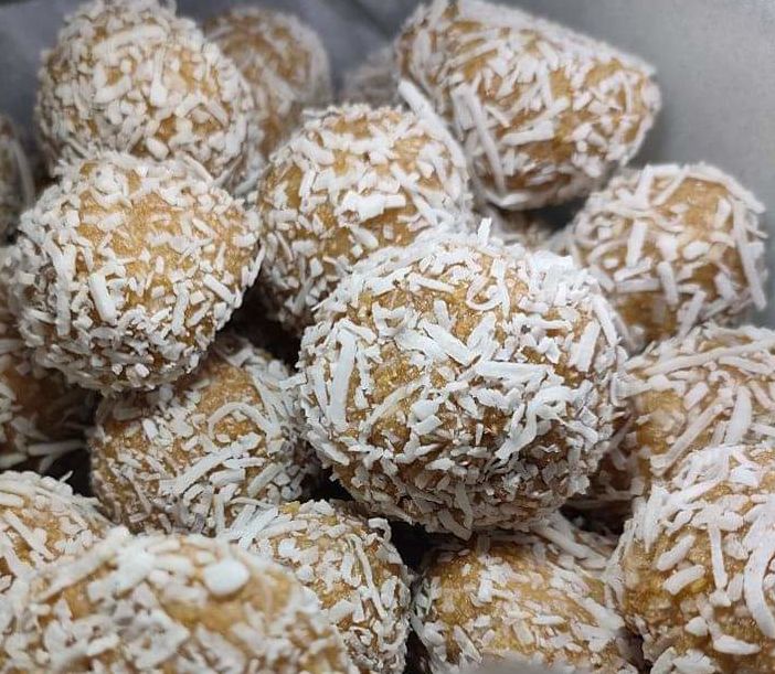 Boozy Butterscotch Balls bunch