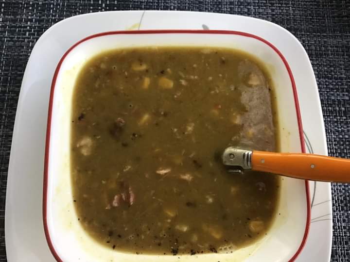 Pressure cooked pea and bacon bone soup bunch