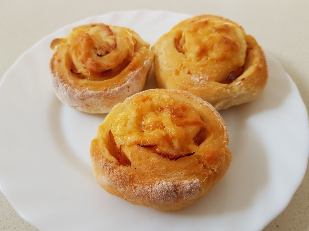 Ham and Cheese Scrolls | bunch