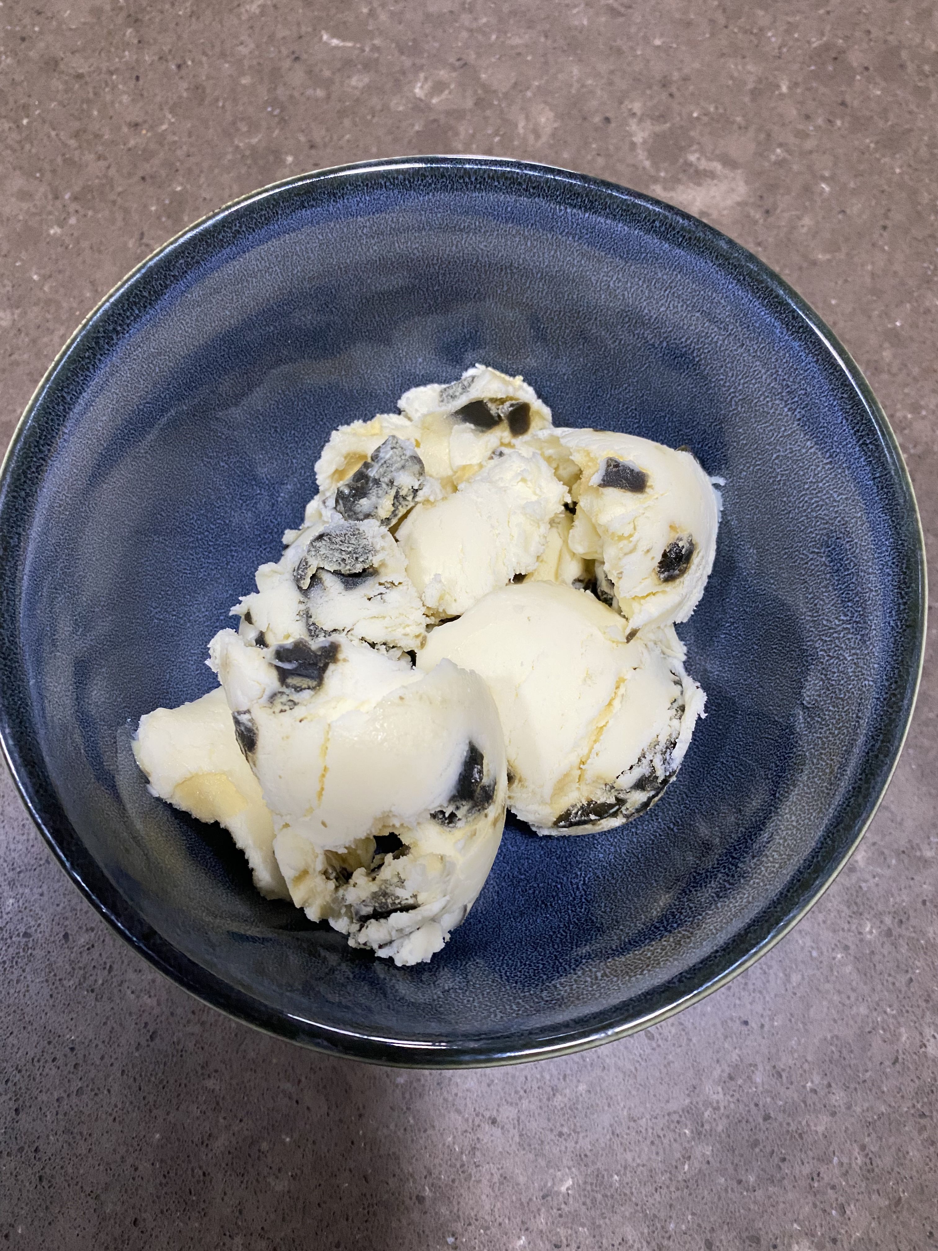 Liquorice Ice Cream bunch