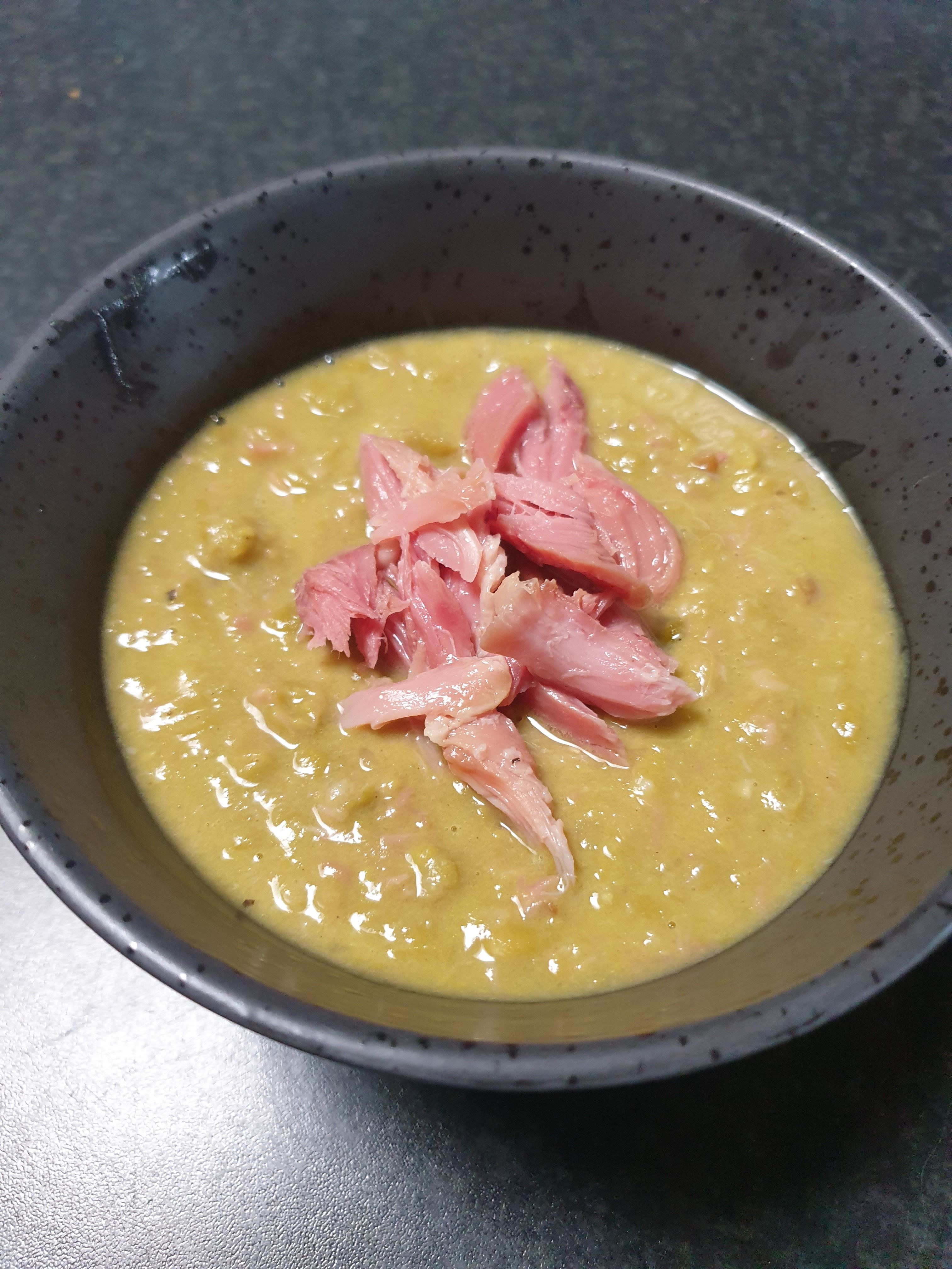 Slow Cooker Pea & Ham Soup bunch