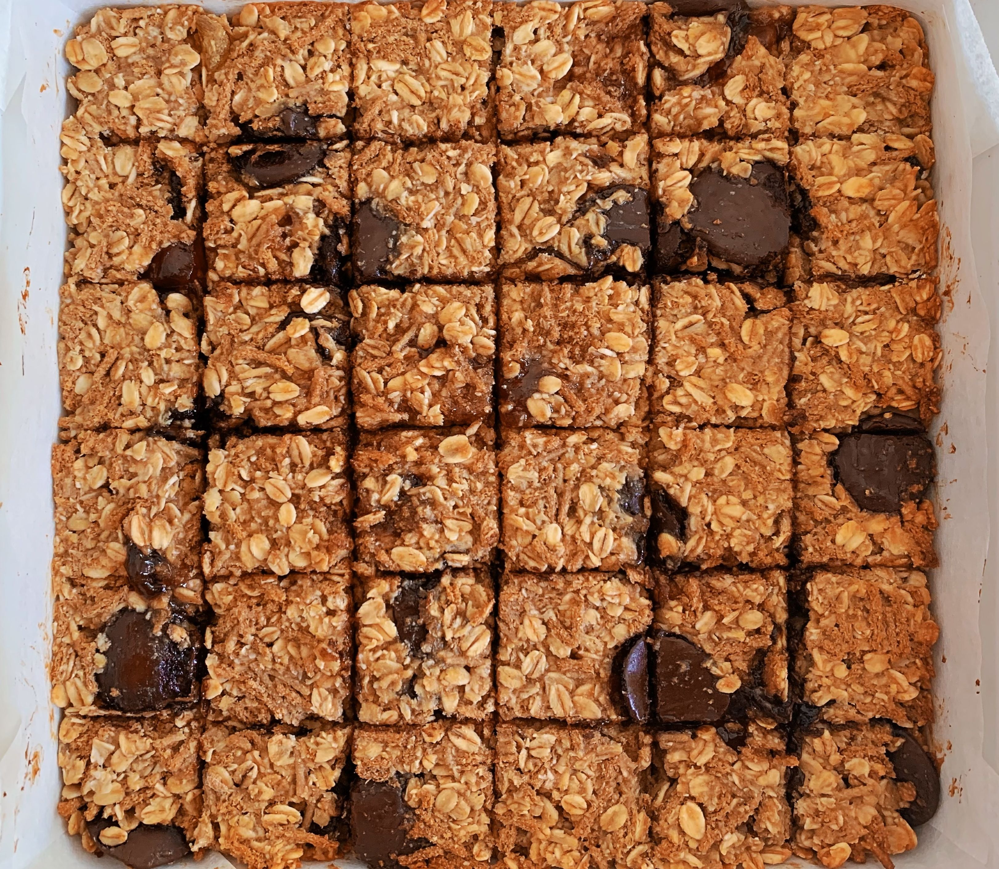Choc Chip, Oat and Bran slices | bunch