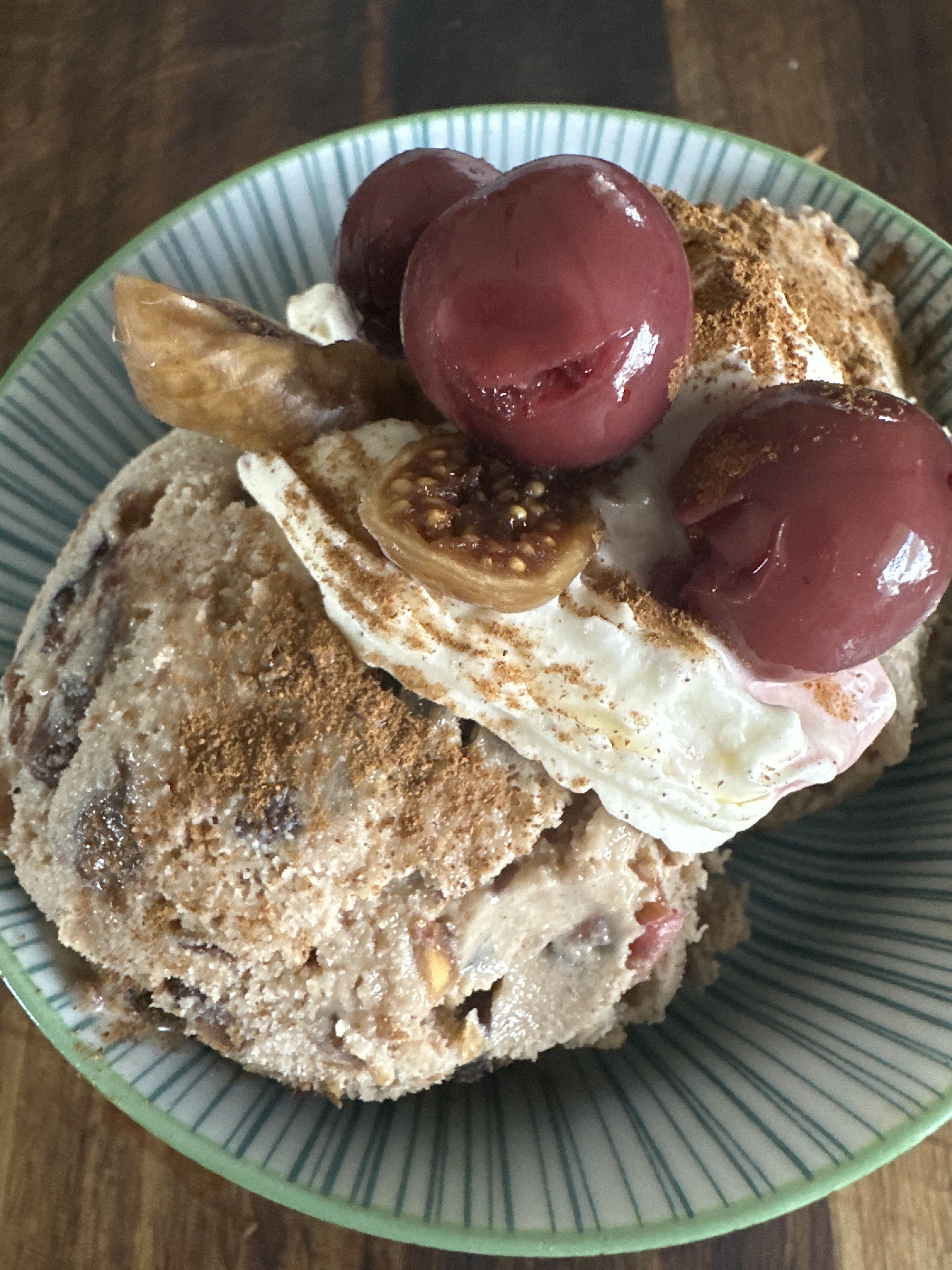 Penny's Plum Pudding Ice Cream bunch