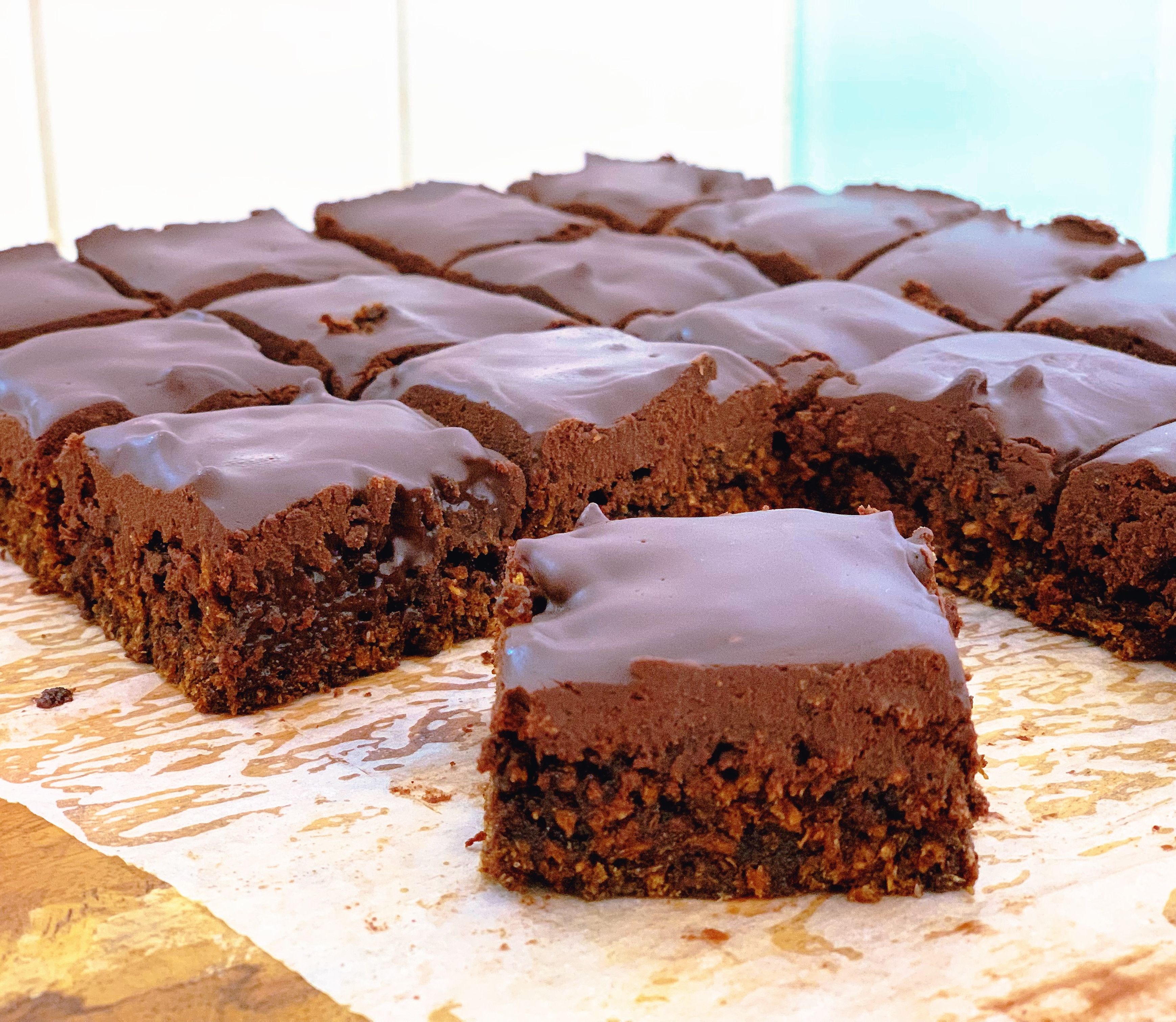 Chocolate and coffee bran slices | bunch