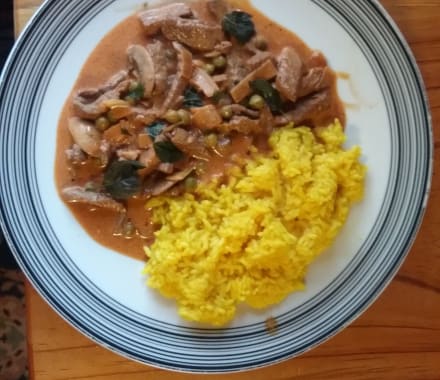 Beef Strogonanoff with Tumeric rice | bunch