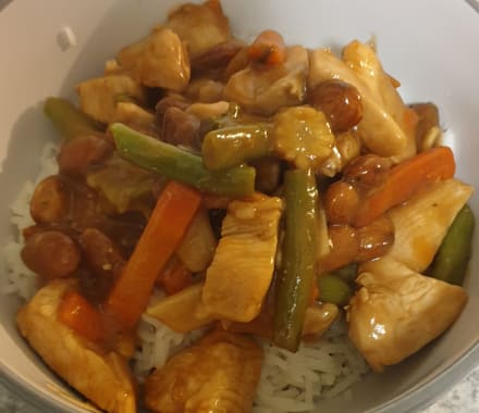 Chicken and Almond stir fry | bunch