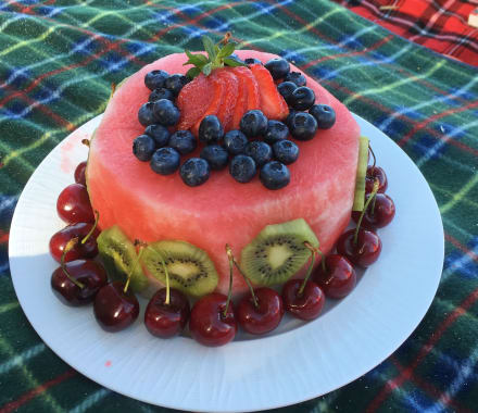 Fresh fruit cake