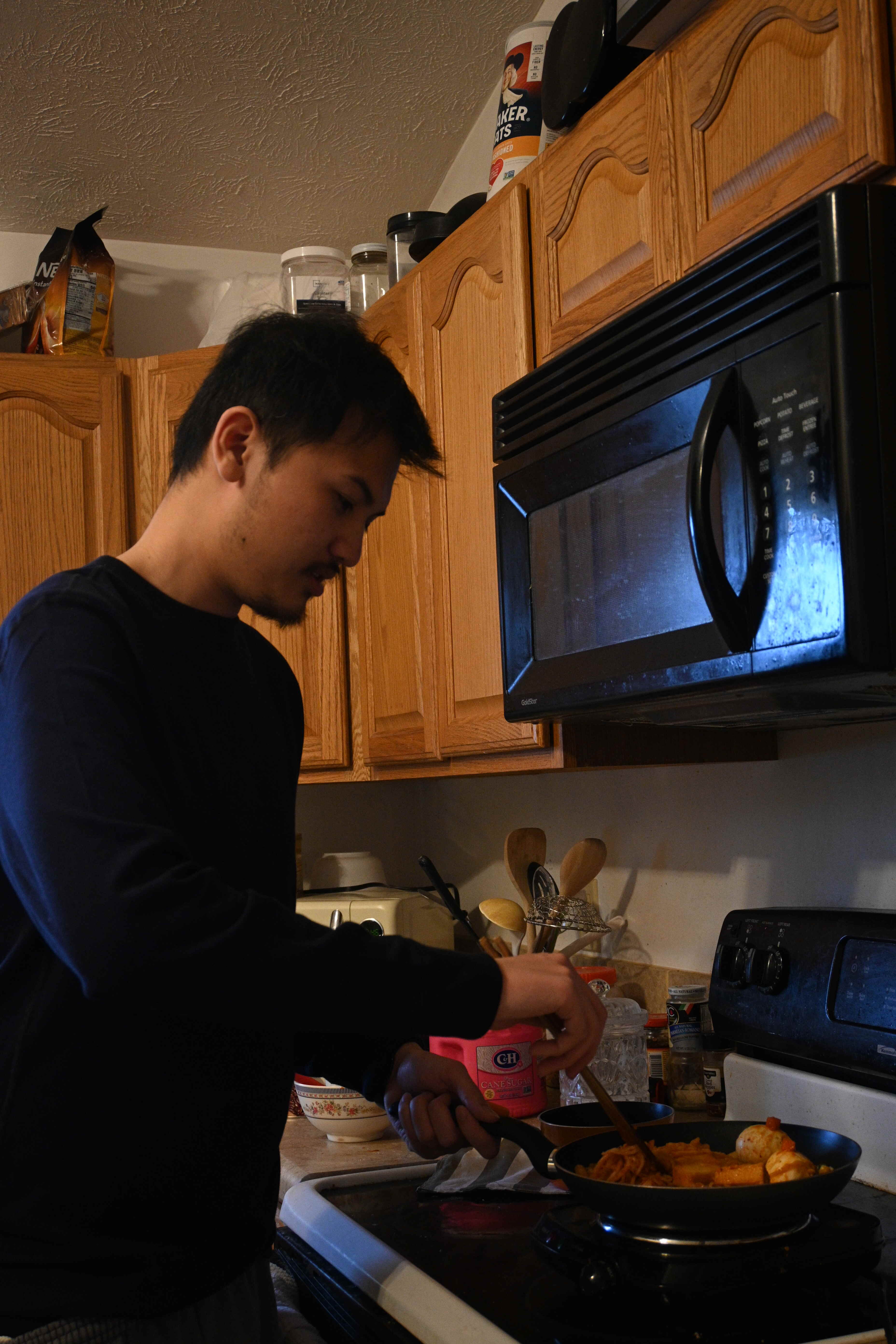 Brian making topokki