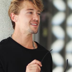Burbayne profile photo