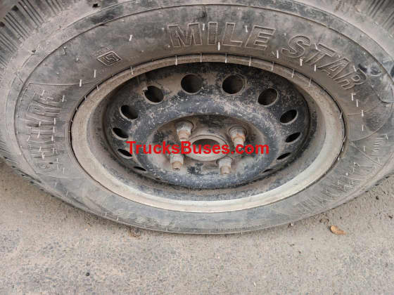 Ashok Leyland Dost image 2