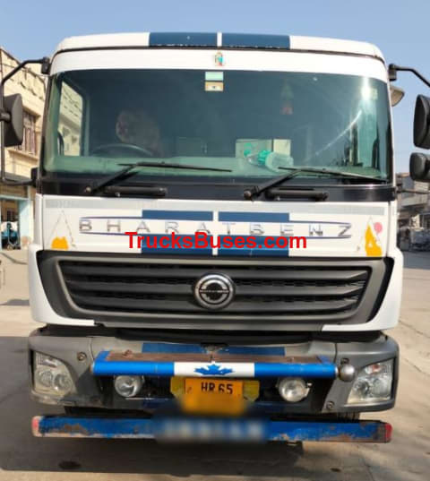 BharatBenz 4928