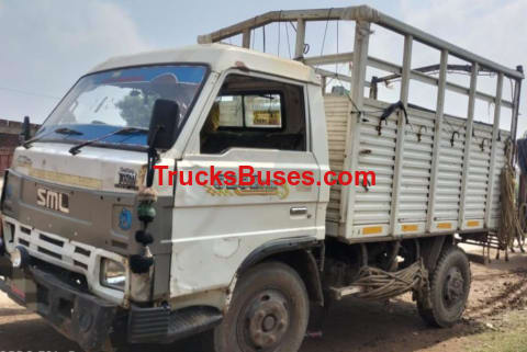 SML Isuzu Sartaj