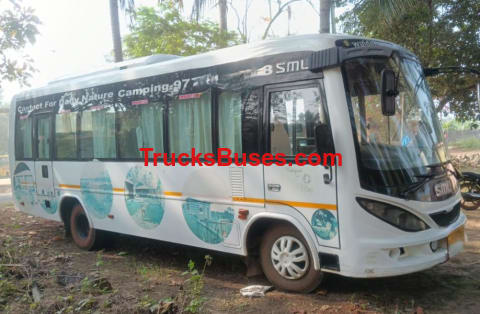 SML Isuzu Executive