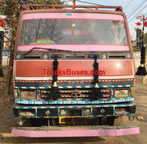 Tata 1512