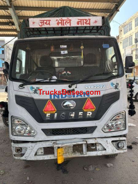 Eicher 2049