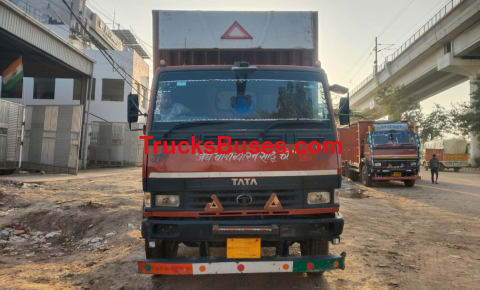 Tata 1512