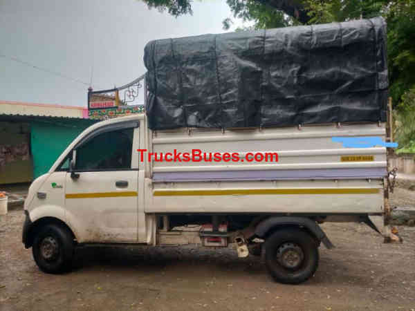 Mahindra Jeeto Mini Truck Images