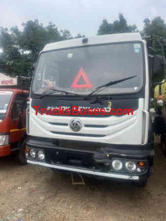 Ashok Leyland 2820 