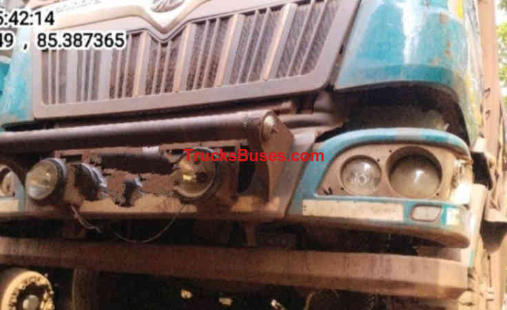 Mahindra Blazo 37 Images