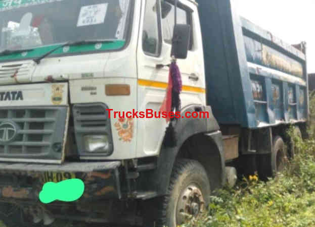 Tata 2523 Images