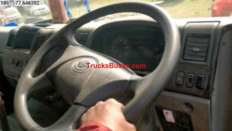 BharatBenz 4928 image 3