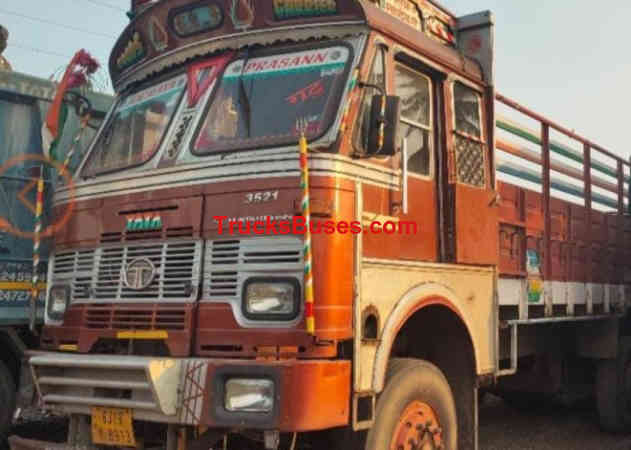 Tata LPT 3521 