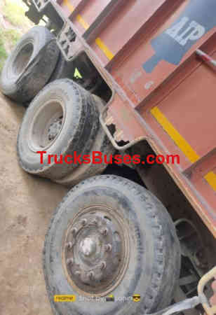 Mahindra Blazo 31 Images