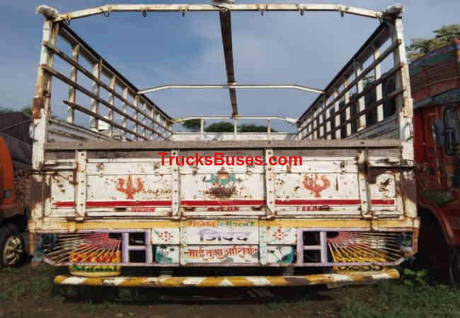 BharatBenz 1214 Images