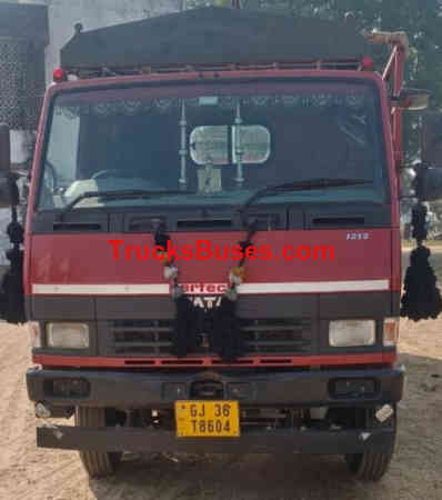 Tata 1212 
