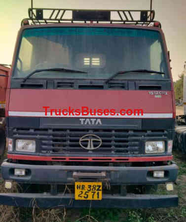 Tata 1512 