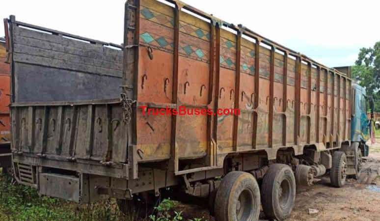 Mahindra Blazo 37 Images