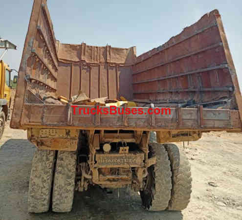 BharatBenz 2523 Images