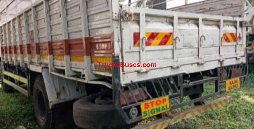 Tata Ultra 1518 Images