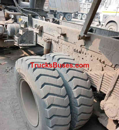 BharatBenz 2523 Images