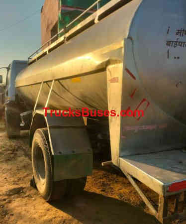 Tata Ultra 1518 Images