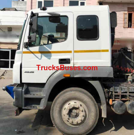 BharatBenz 4928 image 2