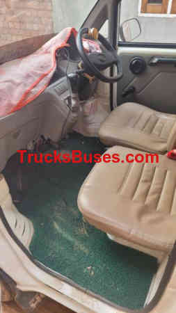 Mahindra Jeeto Mini Truck Images