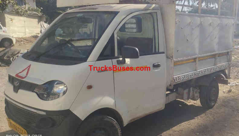 Mahindra Jeeto Mini Truck Images