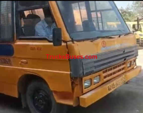 SML Isuzu Executive Images