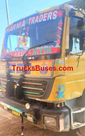 BharatBenz 2523 Images